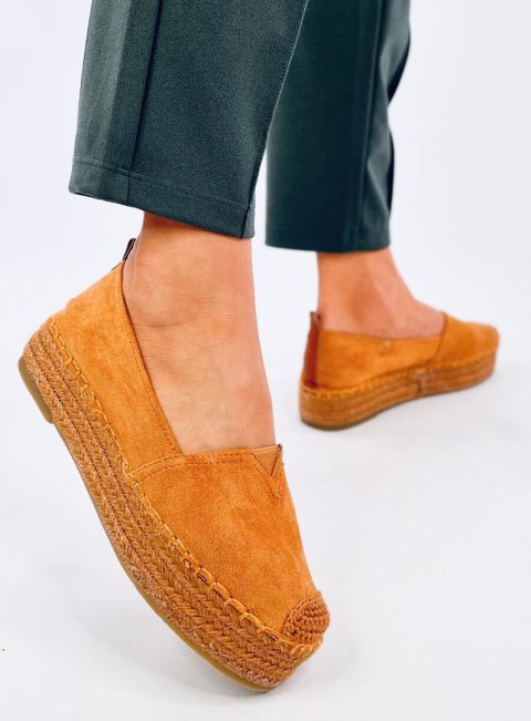 Espadryle na grubej podeszwie POULAIN CAMEL